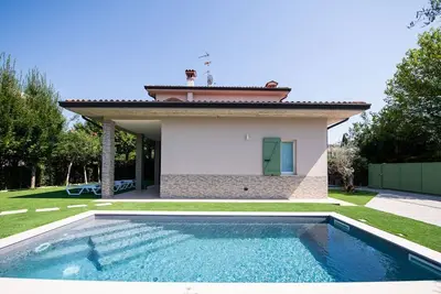 Image de La Casa del Lago a Manerba del Garda