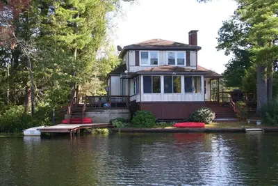 Corkscrew Cottage—Year-around, lakeside home with pristine water and great views