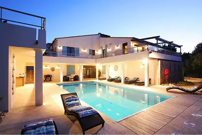 Image de Villa Capuccino, magnifique vue mer et citadelle, piscine & jacuzzi