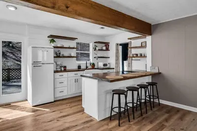 Image de Creekside Cabin: Nestled in Woods, 30m Nashville