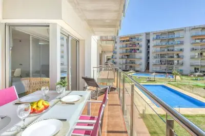 Image de Global Cap Blanc - By Global Rental Holidays 6280