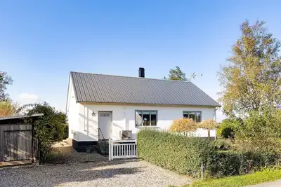Image de Magnifique maison à Gärsnäs avec WiFi