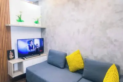 Image de Cozy Crash Pad C Laughter Makati Swim Gym Park 300
