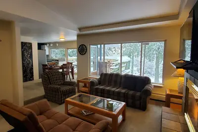 Image de Garden Retreat in West Vancouver