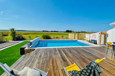 Image de Villa avec piscine privée