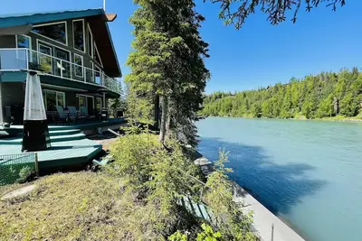 Image de Kenai Riverfront Home at Catch’em Ak