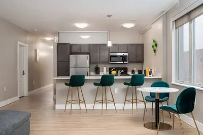 Image de Heart of Downtown Indy 2br Gem