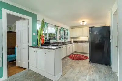 Image de 3-bedroom estate in peaceful Haleiwa Hawaii