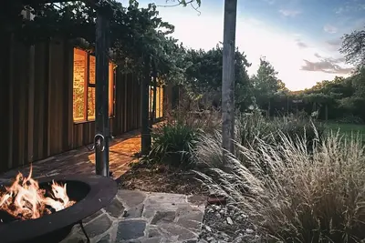 Image de Spacious Eco Home Among Native Gardens – Peaceful Family Retreat