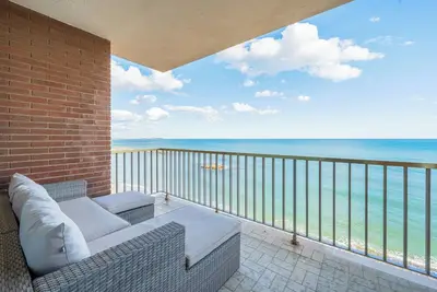 Image de Appartement \"Canastel I\" avec vue sur la mer, Wi-Fi et climatisation