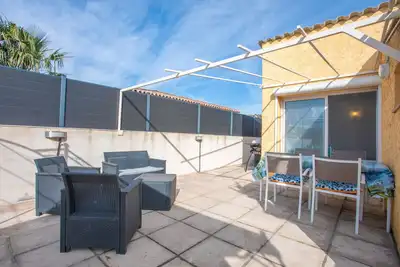 Image de Maison de vacances 'Les Mimosas' avec terrasse privée, jardin privé et Wi-Fi