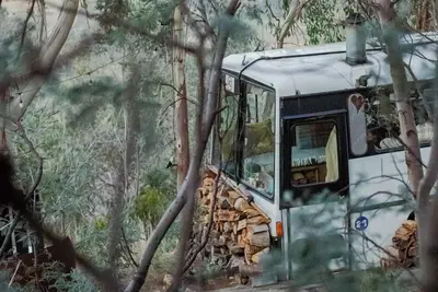 Image de Bus & Hot Tub Secluded Eco Forest Retreat