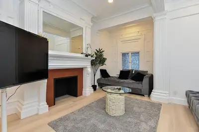 Image de Elegant 4br Luxury Duplex in chic Upper West Side