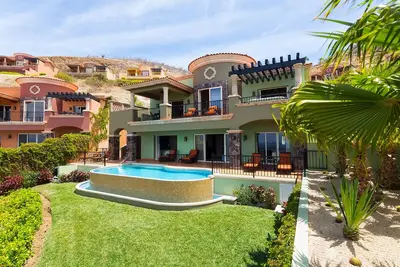 Montecristo Luxury Ocean View Villa: 3br/3. 5ba, Infinity Pool, Hot Tub-Sleeps 10