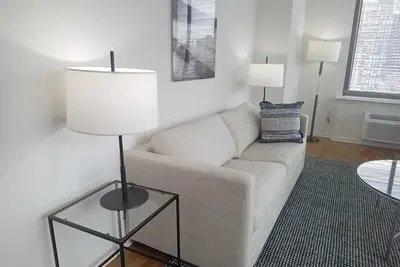 Image de Contemporary Two Bedroom in Jersey City