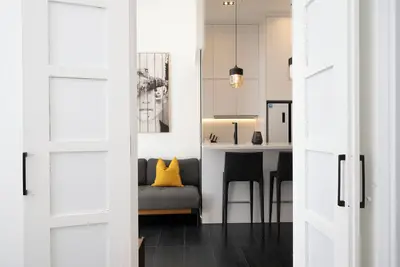 Cosy 2-bdrm partment at popular East Coast - 1 minute to Bayshore Mrt station