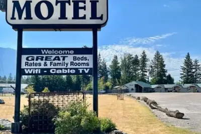 Image de #11 Two Queen Beds with WiFi and Ac in charming Columbia Falls