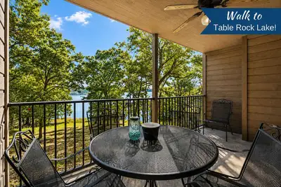 Image de Table Rock Lake Condo with Resort Pools & Lake Access