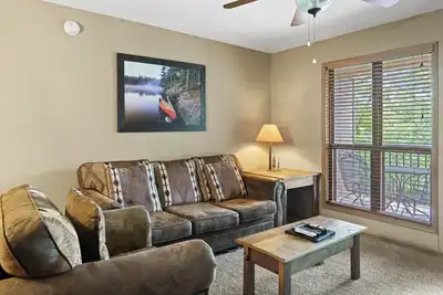 Image de Swim, Fish & Kayak-Lakefront Condo that sleeps 8, includes Ticket Savings and Resort Amenities!