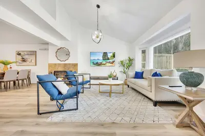 Image de Modern Stylish Home The Wave 5-min walk to the beach
