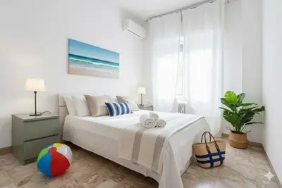 Image de Renovated apartment with A/C and parking | Ap05