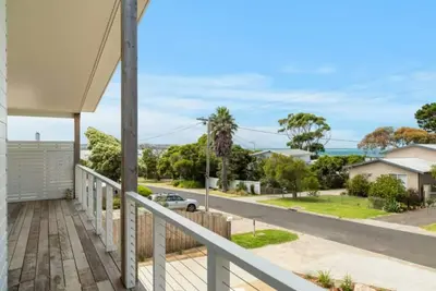 Image de Seaspray Views by Ready Set Stay