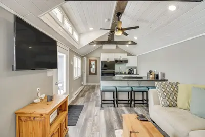 Image de Pet-Friendly Cabin w/ Lake Access & Patio in Dent