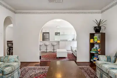 Image de Perfectly Positioned in Mile End