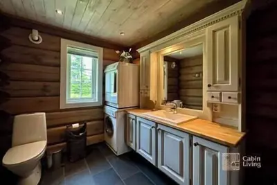 Image de Large cozy log cabin with sauna and nice view