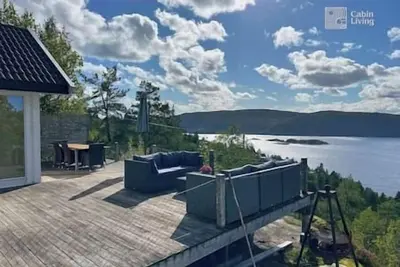 Charming Drøbak cabin: breathtaking fjord views