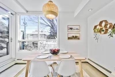 Image de Bright Condo | 5 mins from Dt | Ug Stall