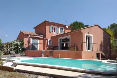 Image de Villa 6 personnes avec piscine privée proche de Sommières