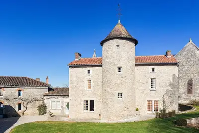 Image de Maison acceptant les animaux Ă Bioussac