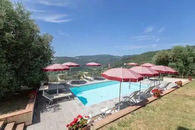 Image de Confortable appartement avec Wifi, piscine, Tv, animaux admis, vue panoramique et parking
