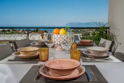 Image de Bel appartement pour 5 personnes avec climatisation, Wifi, Tv, terrasse et parking