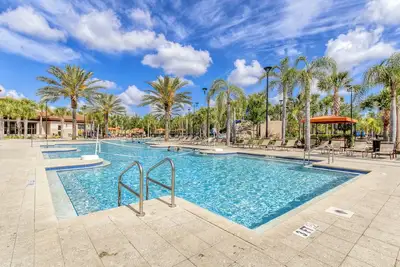 Image de Spacious 6-Bedroom Villa - Relaxing Resort Retreat in Davenport!