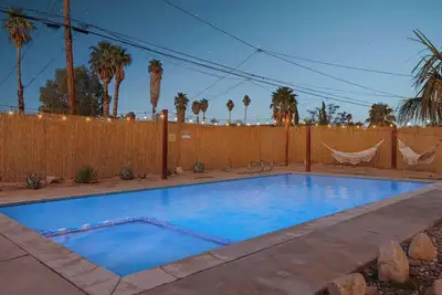 Image de Rustic Palms Oasis: In-Ground Pool, HotTub, Firepit