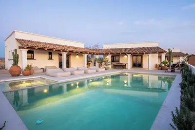 Boutique Villa Experience w/ 360 views of the ocean, desert and mountains