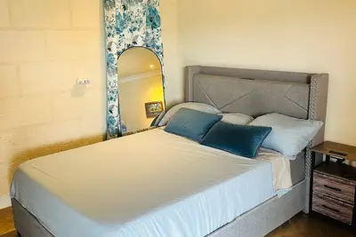 Image de Cozy studio in lovely Saint Thomas with fitness room, Ac, WiFi, swimming pool