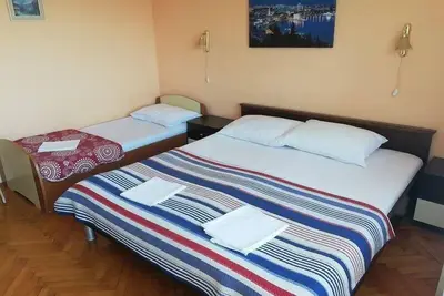 Image de Appartement de vacances Crikvenica pour 1 - 7 personnes avec 3 chambres à coucher - Maison de vacanc