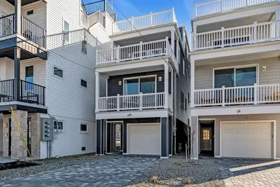 Image de Spacious 4-bedroom house in charming Seaside Heights with Ac, WiFi