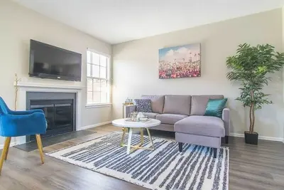 Image de Tranquil 1br King Suite w/ Pool, Gym, Parking 01