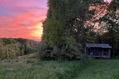 Image de Romantic - Cabin & Camping - on 175 Acre Farm