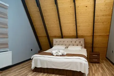 Image de 3-bedroom villa in lovely Qəbələ with mountain view, WiFi, Ac, hot pool.