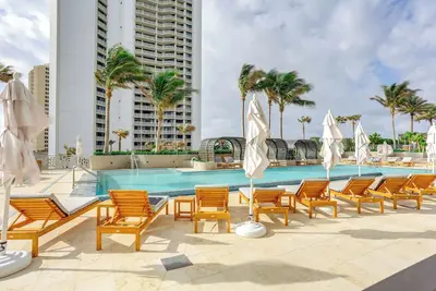 Image de Condo at Amrit Ocean Resort w/ Panoramic Views