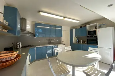 Image de 4 Pieces Balcon Parking, Martinez A3b130