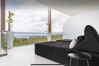 Image de Luxury 2br ocean and jungle view, infinity pools, rooftop pool, private beach
