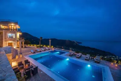 Image de Bella Mare – 5br Luxury Villa with Pool & Sea View