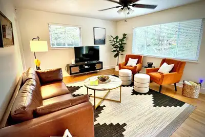 Image de Sweet Home Knoxville - 7 min. to Utk Stadium & Downtown