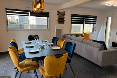 Image de Maison de vacances 'Garogwen 4p By Madame Est Servie' avec terrasse privée, jardin privé et Wi-Fi